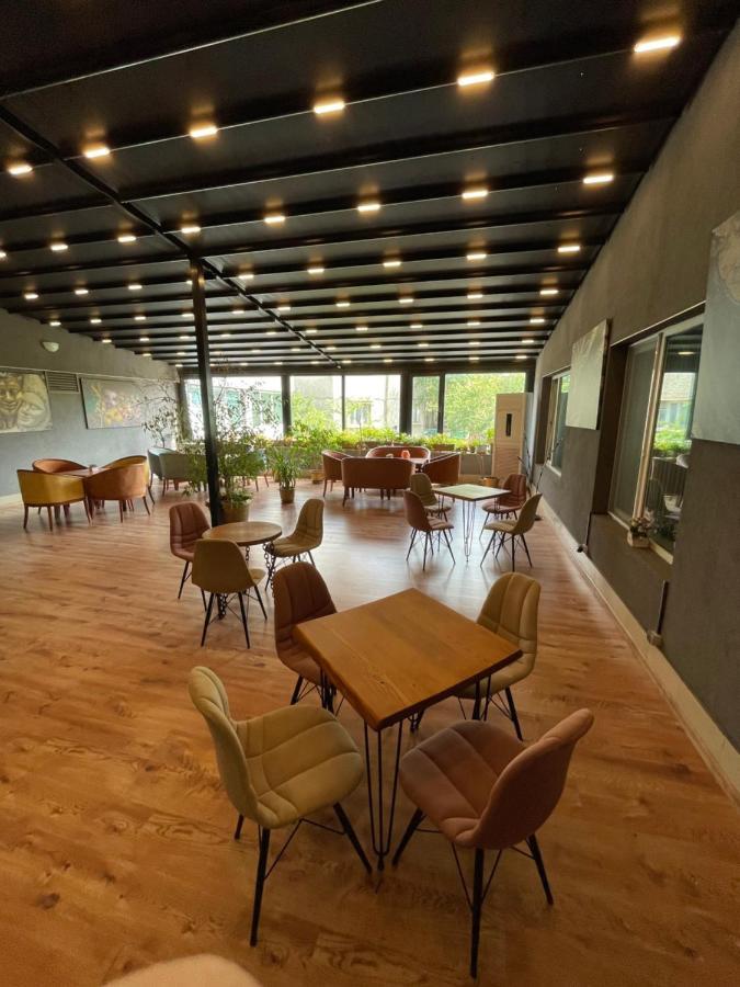 Terra Europe Brontes Hotel Targovishte  Eksteriør bilde